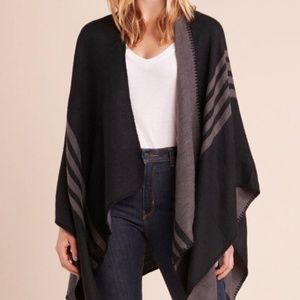 NWT BB Dakota black and gray poncho
